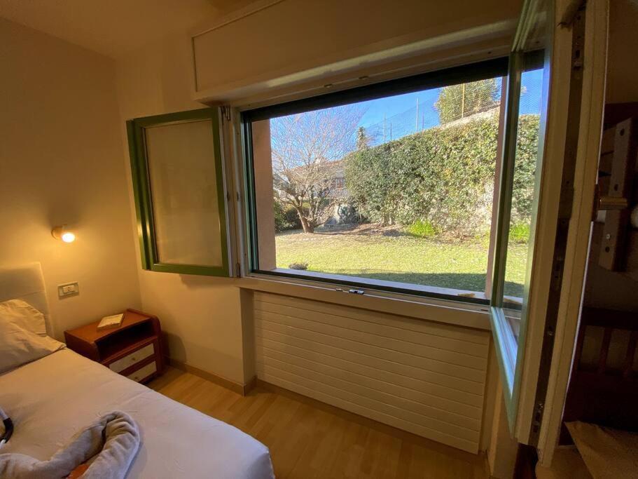 Casa Vacanza Veronica Con Giardino Verbania Extérieur photo