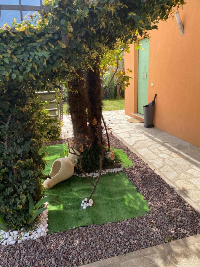 Casa Vacanza Veronica Con Giardino Verbania Extérieur photo
