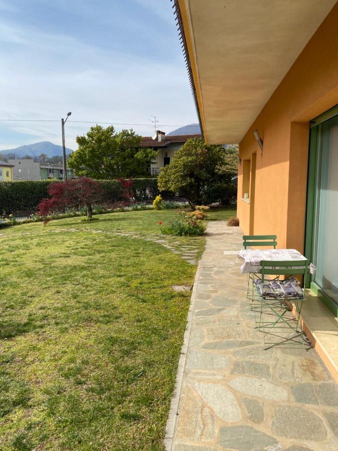 Casa Vacanza Veronica Con Giardino Verbania Extérieur photo